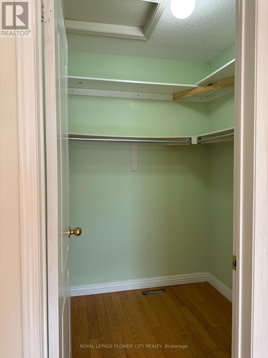 Upper - 58 Brentcliff Drive, Brampton, Ontario  L7A 2N2 - Photo 37 - W13024994