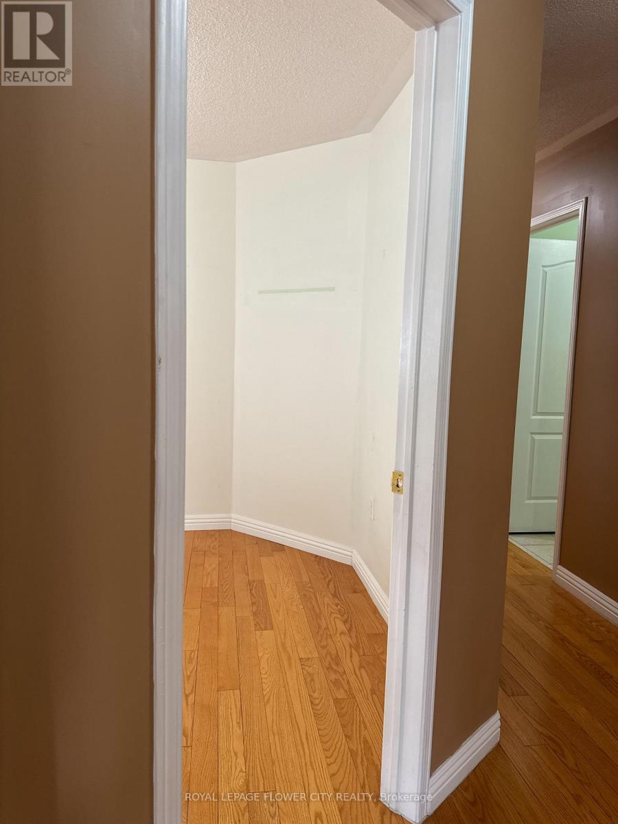 Upper - 58 Brentcliff Drive, Brampton, Ontario  L7A 2N2 - Photo 44 - W13024994