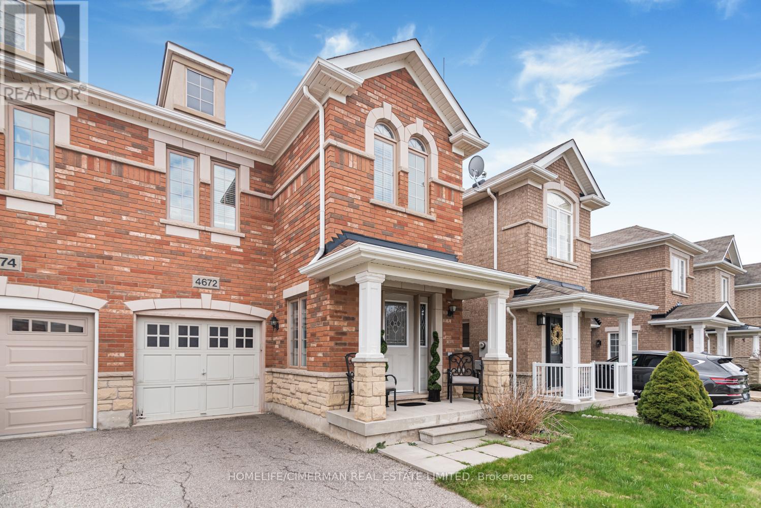 4672 Thomas Alton Boulevard, Burlington, Ontario  L7M 0G1 - Photo 2 - W13025026