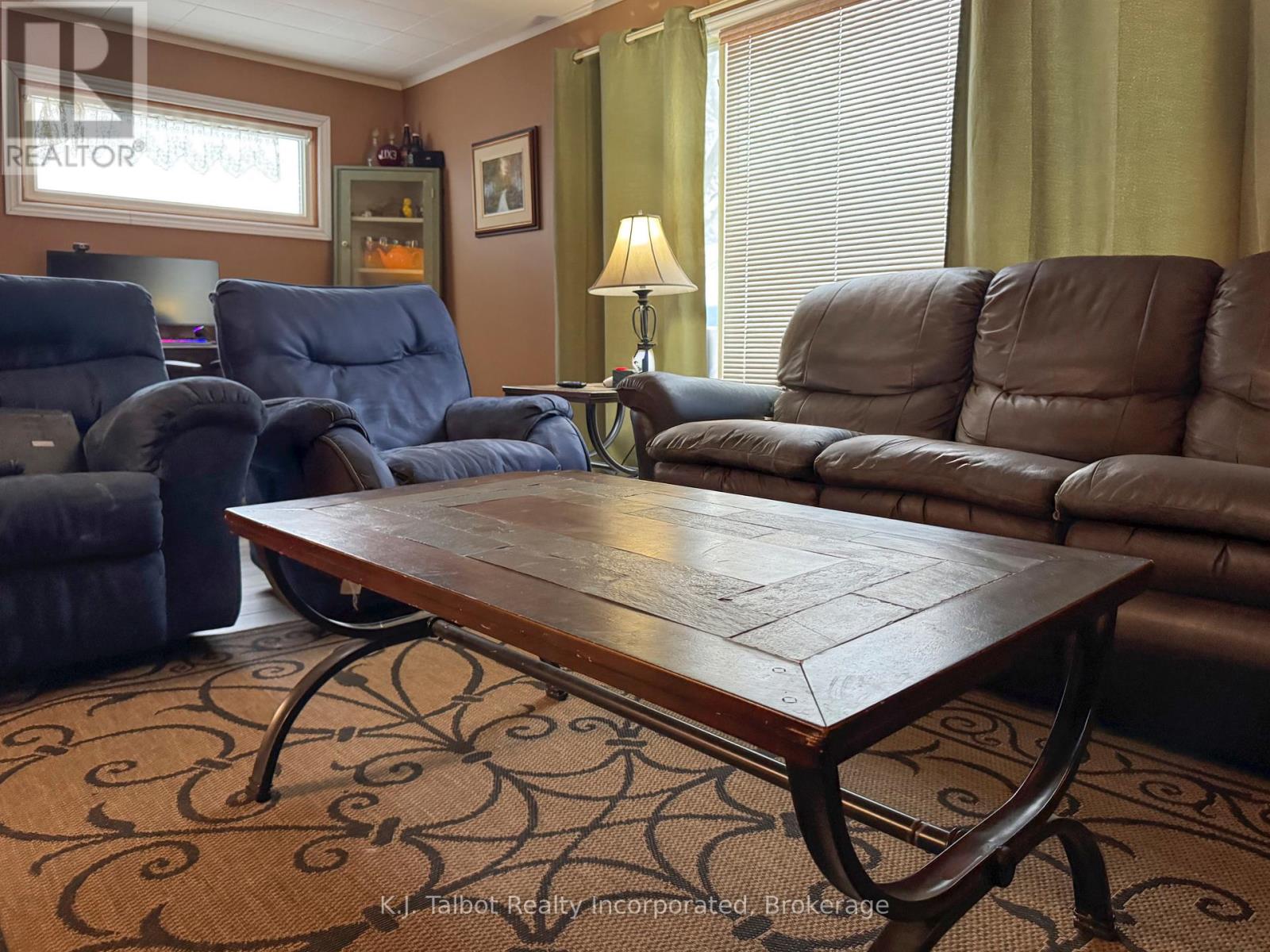 50 Mary Street N, Central Huron, Ontario  N0M 1L0 - Photo 6 - X12353840