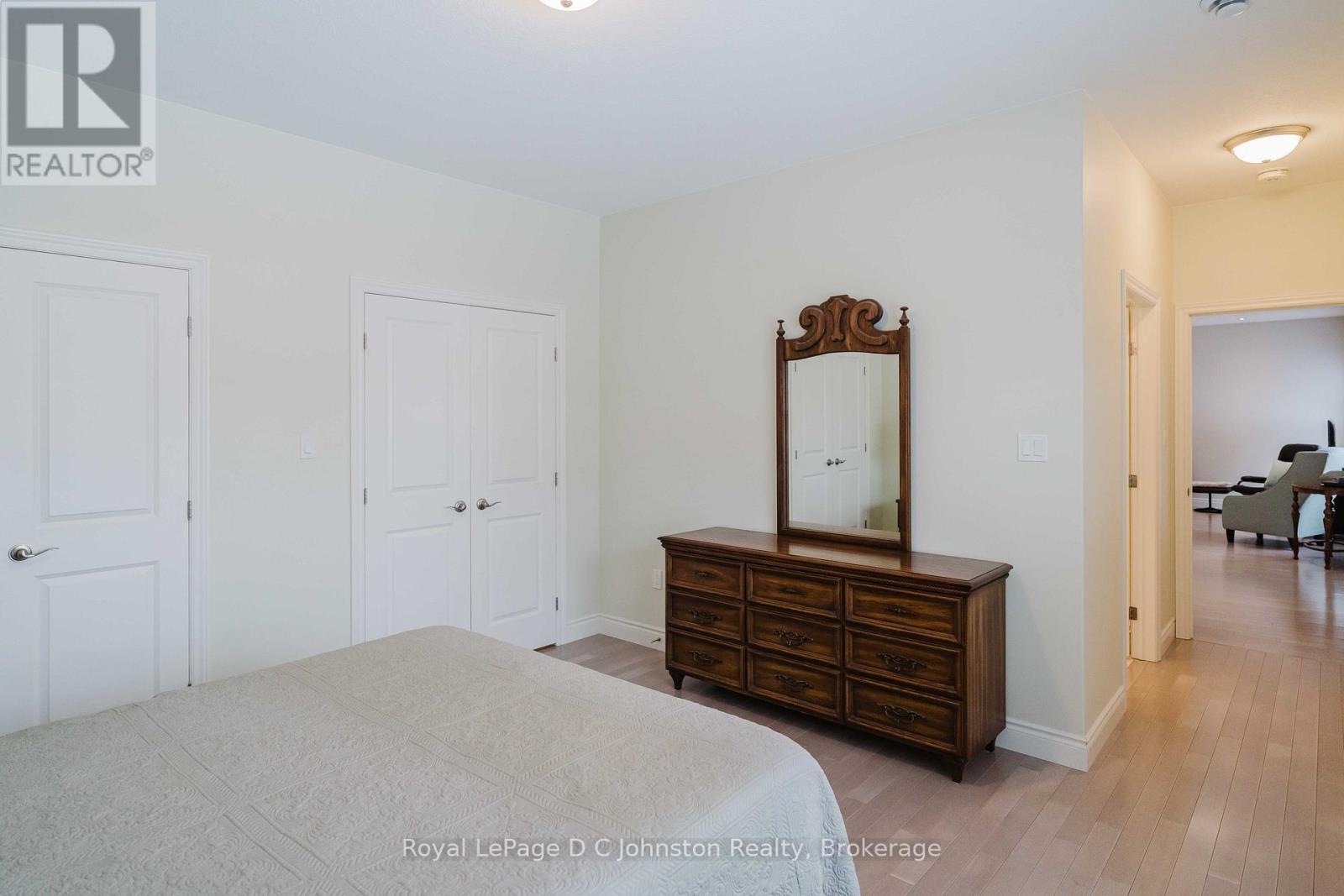 228 Grey Street S, Saugeen Shores, Ontario  N0H 2L0 - Photo 13 - X12808830