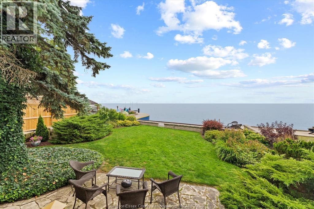 696 Old Tecumseh Road, Lakeshore, Ontario  N0R 1A0 - Photo 18 - 26008773