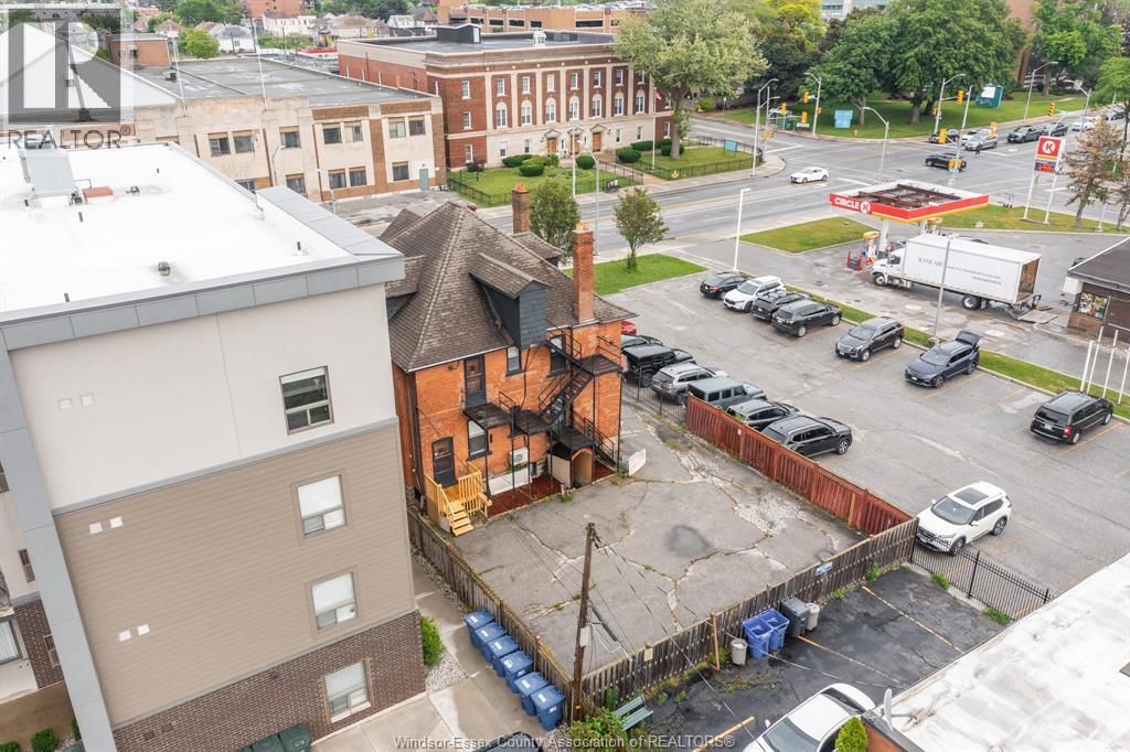 961 Ouellette Avenue Unit# 2, Windsor, Ontario  N9A 4J5 - Photo 10 - 26008763