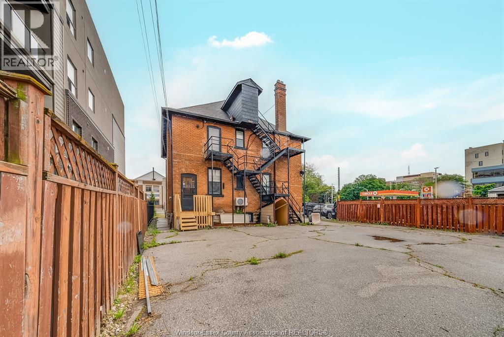 961 Ouellette Avenue Unit# 2, Windsor, Ontario  N9A 4J5 - Photo 40 - 26008763