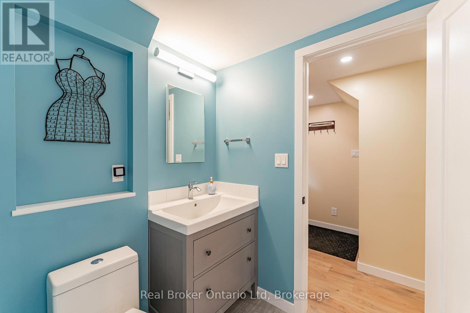 394 Queen Street N, West Grey, Ontario  N0G 1R0 - Photo 39 - X12853650