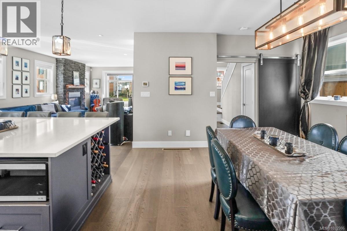 4255 Pullet Pl, Saanich, British Columbia  V8X 2N3 - Photo 19 - 1032906