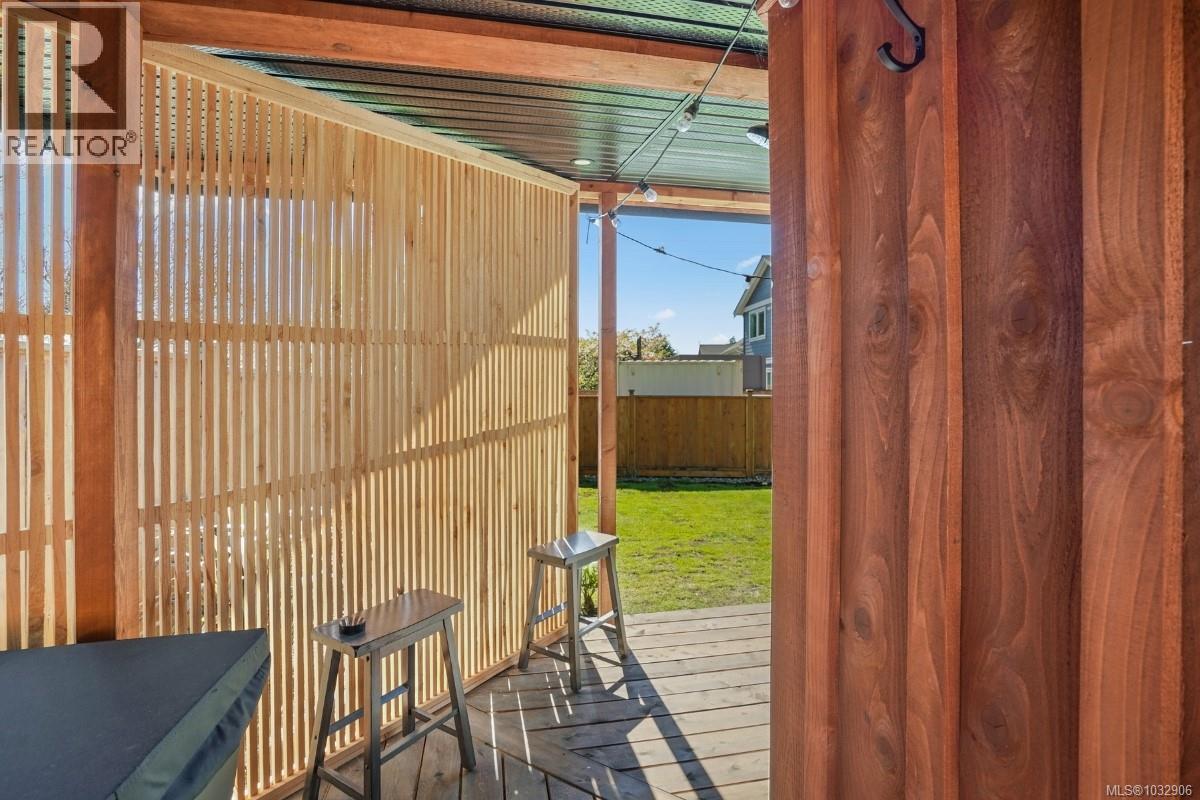 4255 Pullet Pl, Saanich, British Columbia  V8X 2N3 - Photo 55 - 1032906