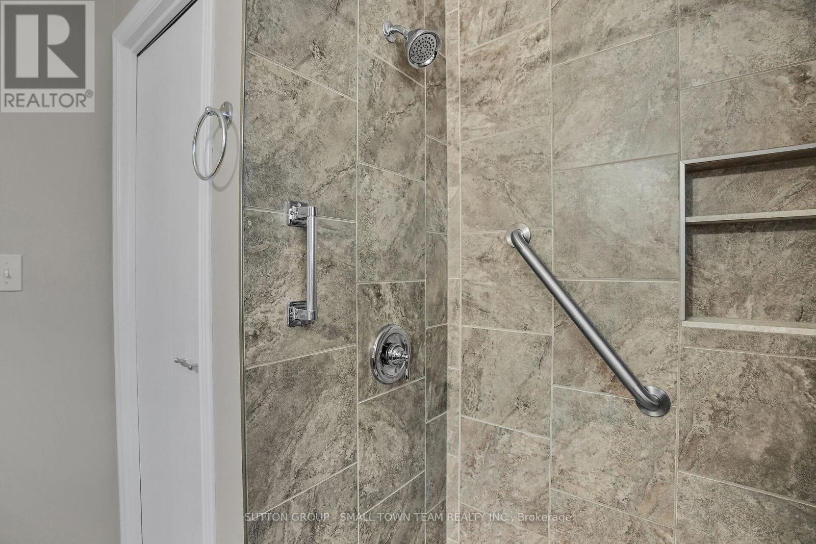 110 John Street W, South Huron, Ontario  N0M 1S2 - Photo 22 - X12473364