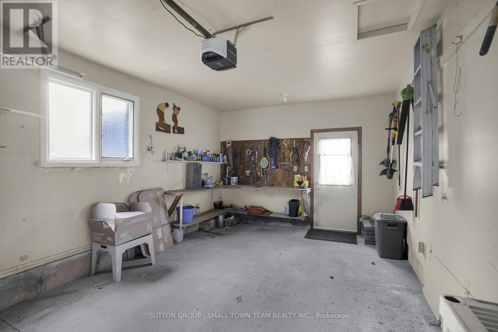 110 John Street W, South Huron, Ontario  N0M 1S2 - Photo 26 - X12473364