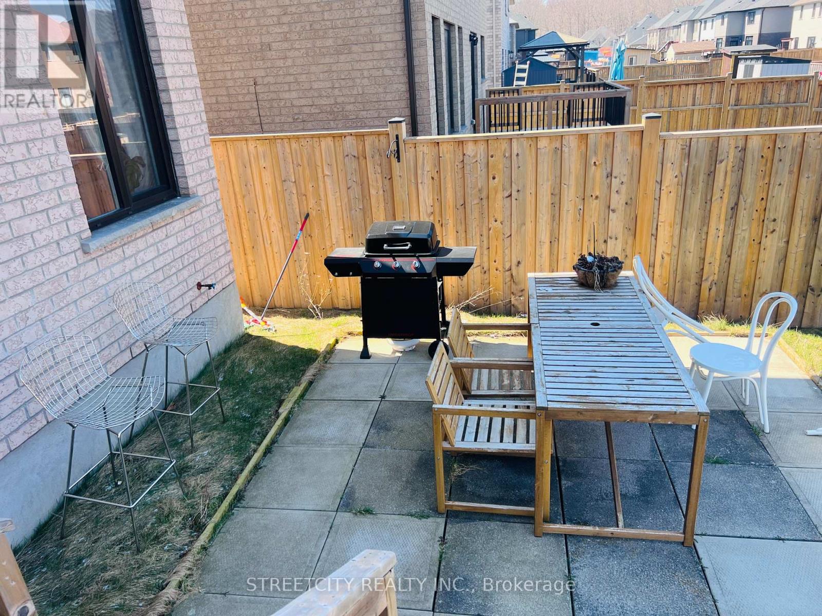 878 Zaifman Circle, London North, Ontario  N5X 0M9 - Photo 32 - X13024390