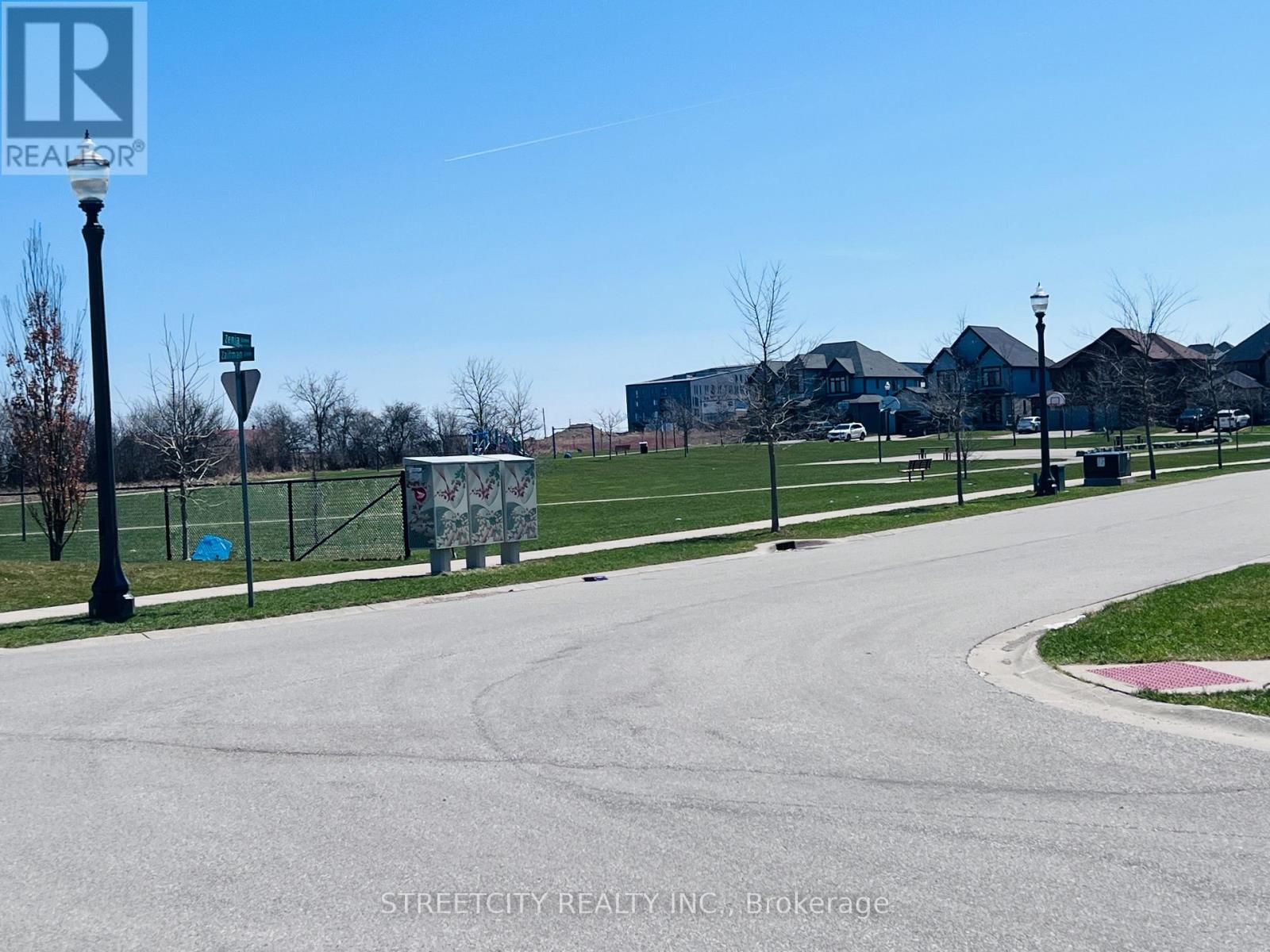 878 Zaifman Circle, London North, Ontario  N5X 0M9 - Photo 33 - X13024390