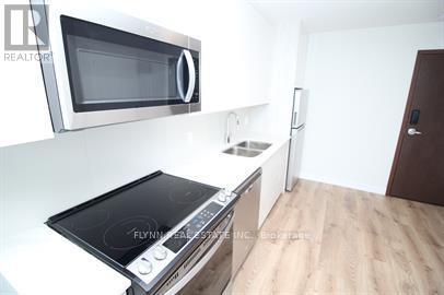 1201 - 60 Frederick Street, Kitchener, Ontario  N2H 0C7 - Photo 4 - X13024930