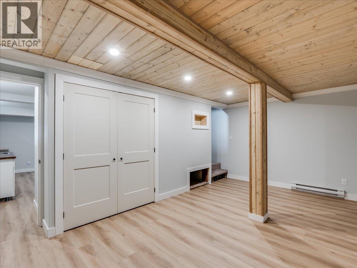 1727 Circle Street, Trail, British Columbia  V1R 1W8 - Photo 41 - 10383735