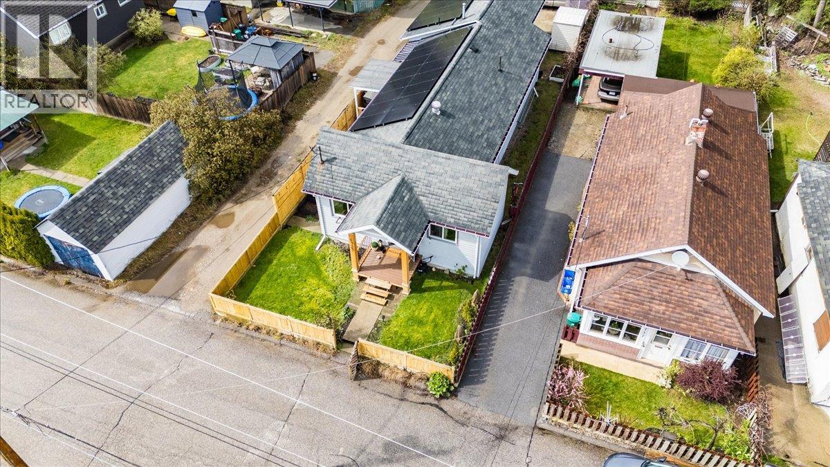 1727 Circle Street, Trail, British Columbia  V1R 1W8 - Photo 6 - 10383735