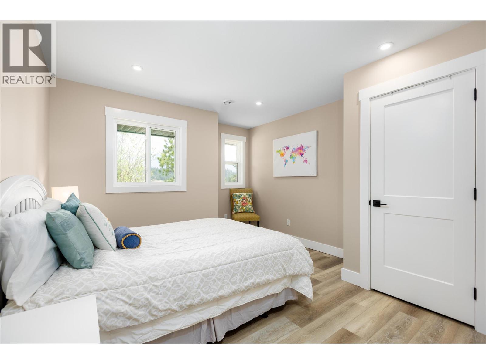 5496 93/95 Highway, Wasa, British Columbia  V0B 0A7 - Photo 26 - 10382734