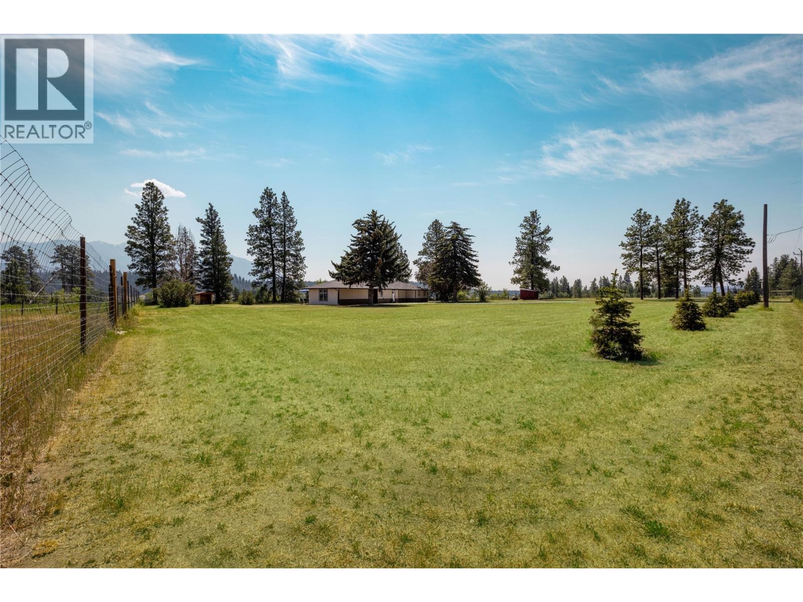 5496 93/95 Highway, Wasa, British Columbia  V0B 0A7 - Photo 34 - 10382734