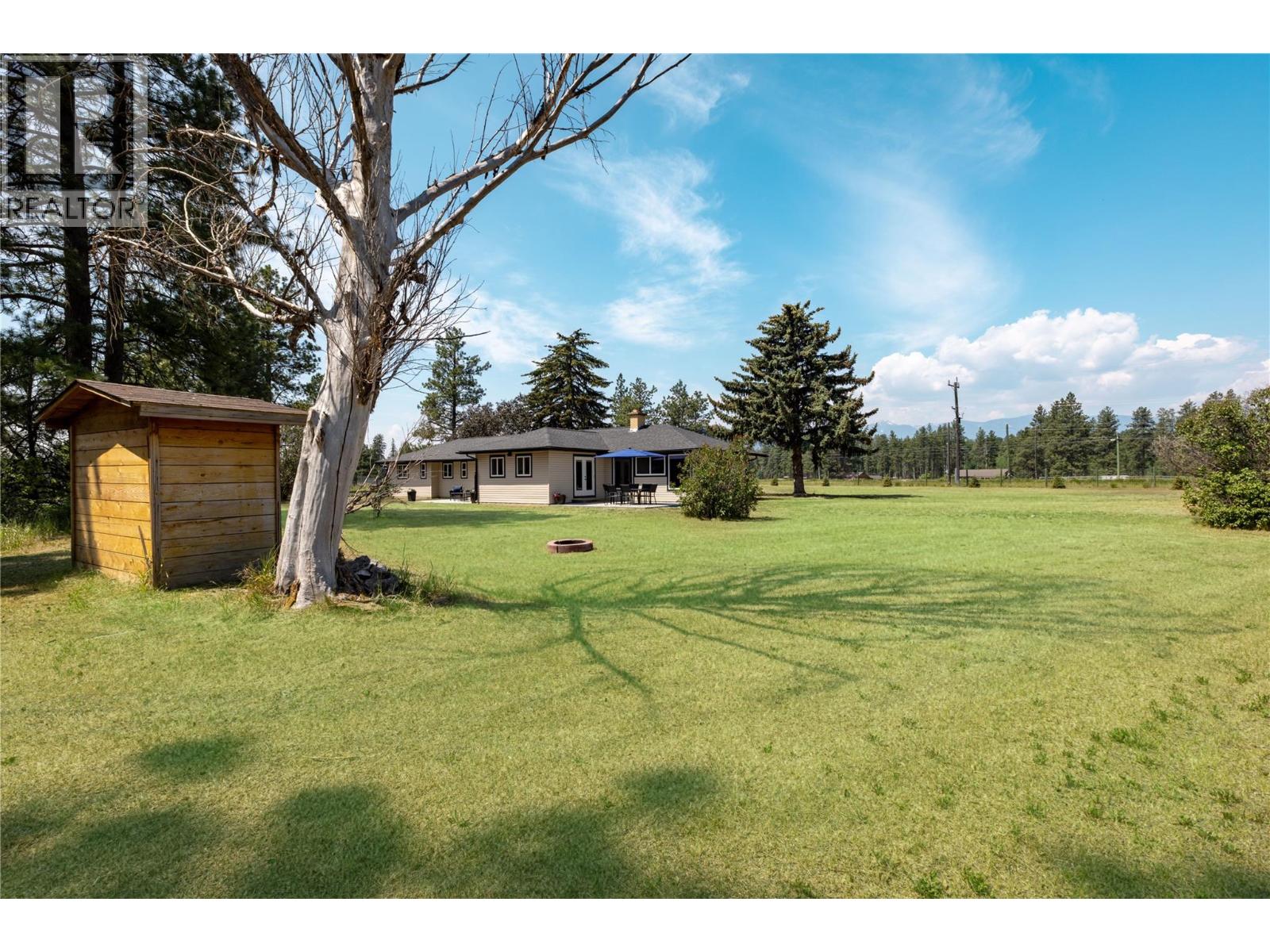 5496 93/95 Highway, Wasa, British Columbia  V0B 0A7 - Photo 33 - 10382734