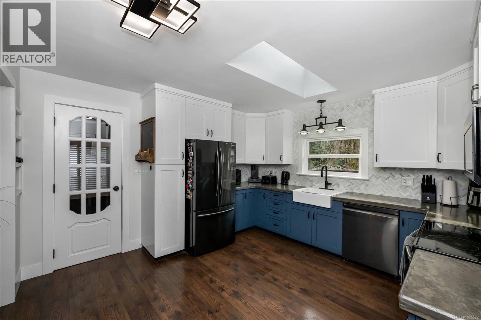 154 Macdonald Rd, Lake Cowichan, British Columbia  V0R 2G0 - Photo 12 - 1026522