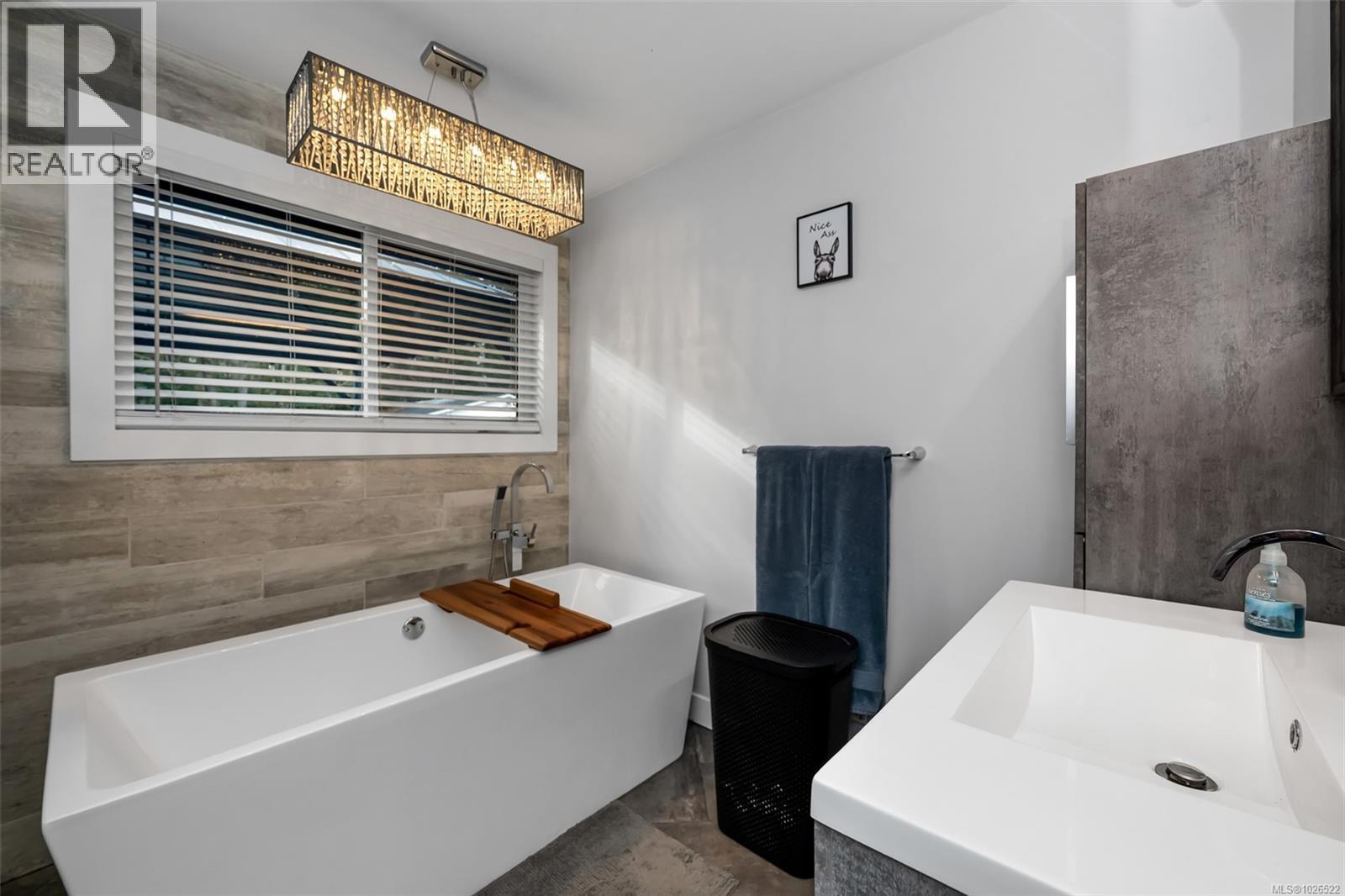 154 Macdonald Rd, Lake Cowichan, British Columbia  V0R 2G0 - Photo 18 - 1026522