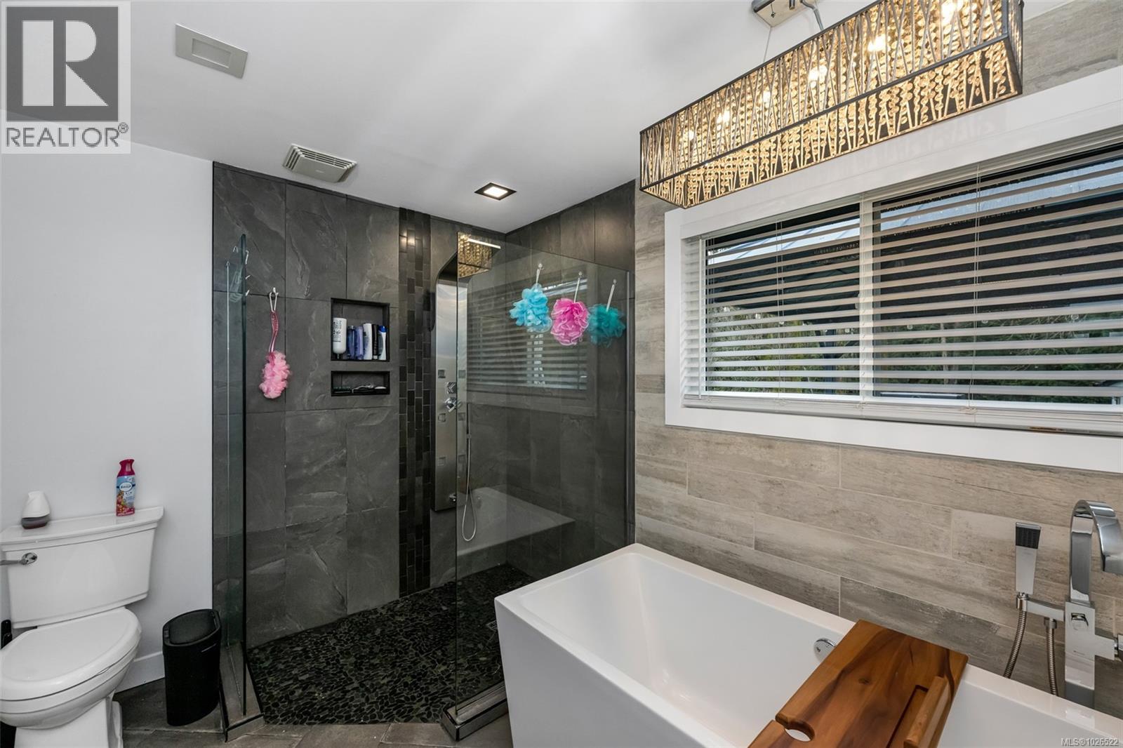 154 Macdonald Rd, Lake Cowichan, British Columbia  V0R 2G0 - Photo 16 - 1026522