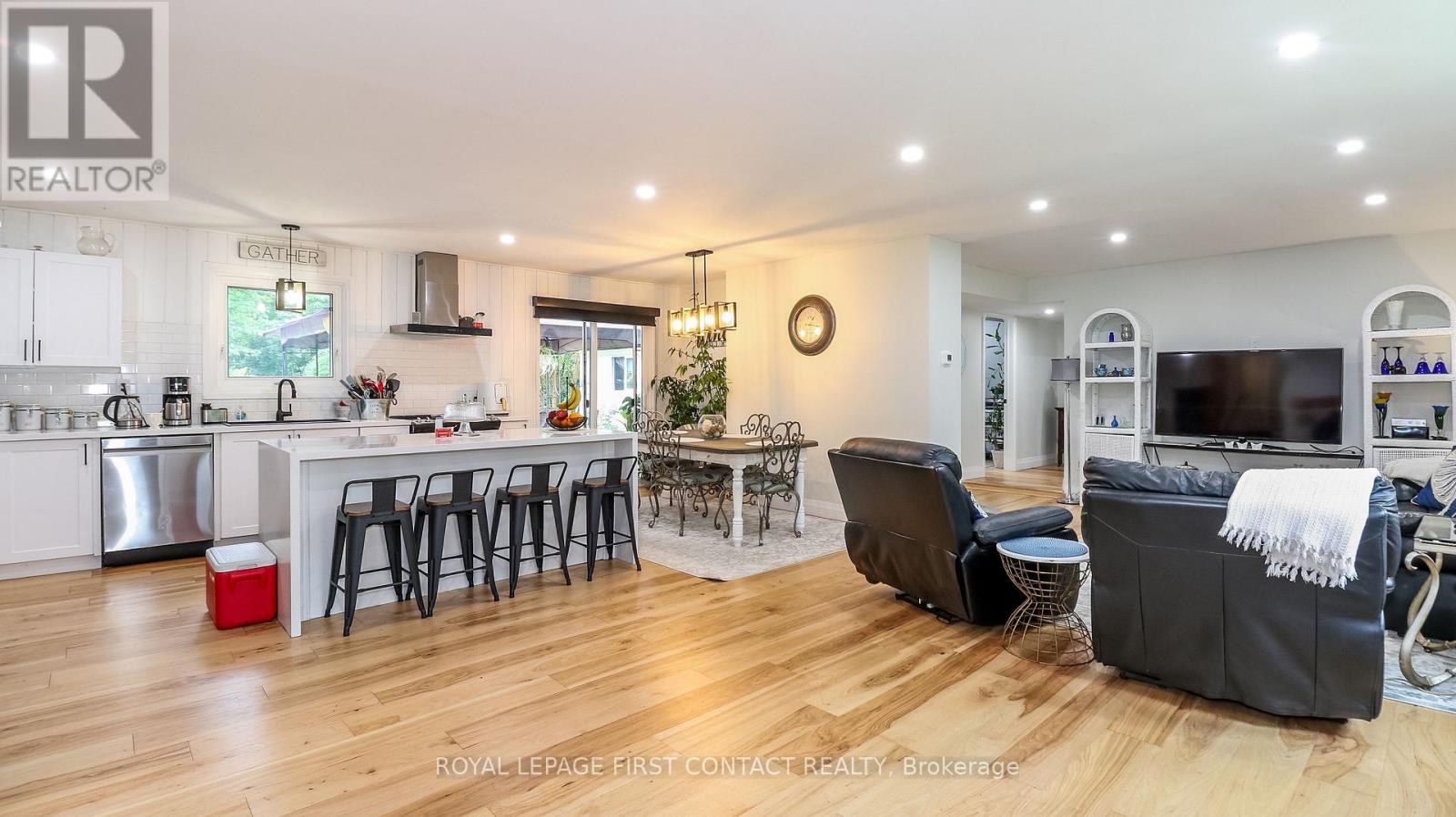 14 Conder Drive, Oro-Medonte, Ontario  L0K 1E0 - Photo 24 - S12768592