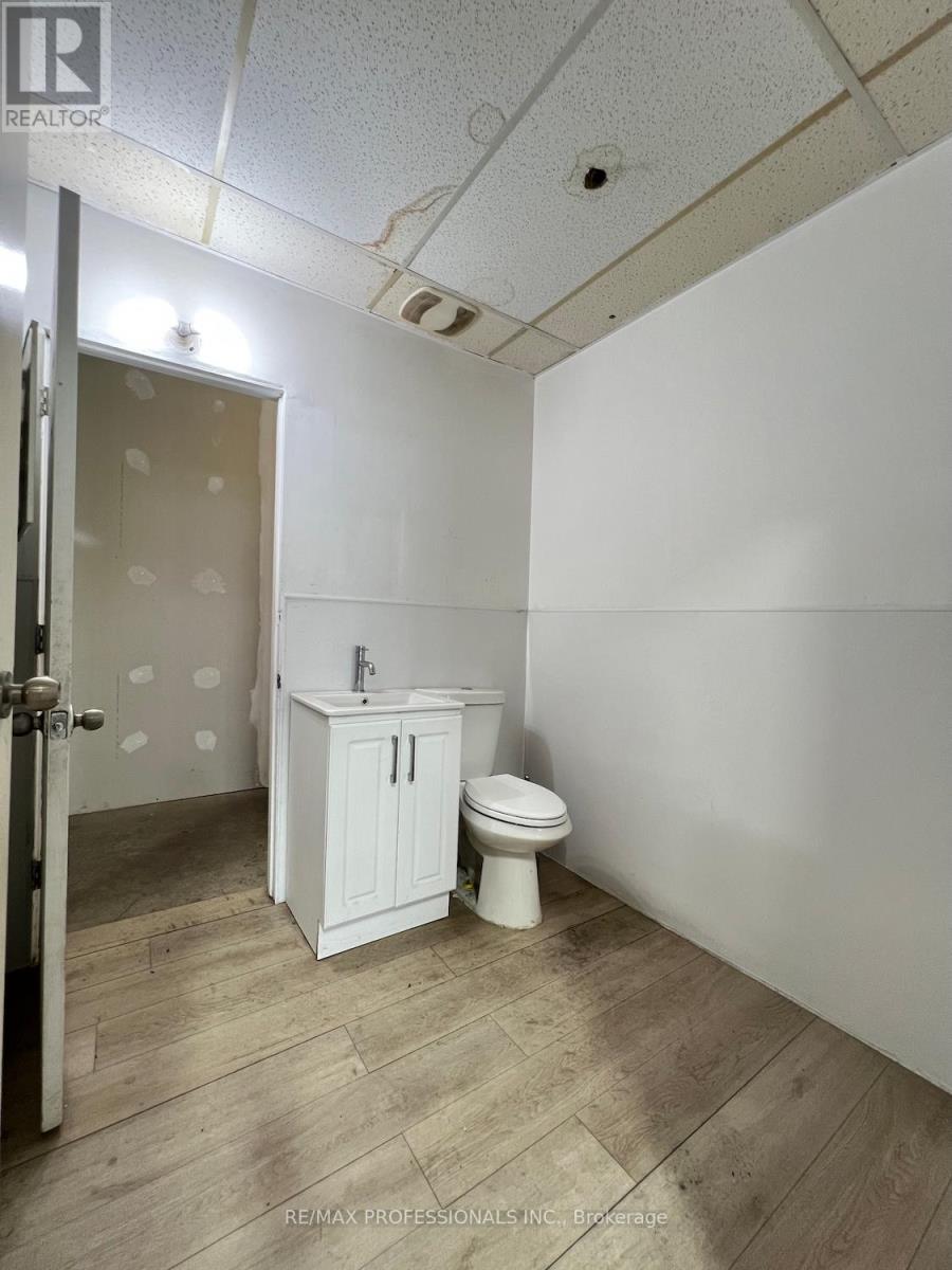 33 - 1310 Midway Boulevard, Mississauga, Ontario  L5T 2K5 - Photo 16 - W12899780