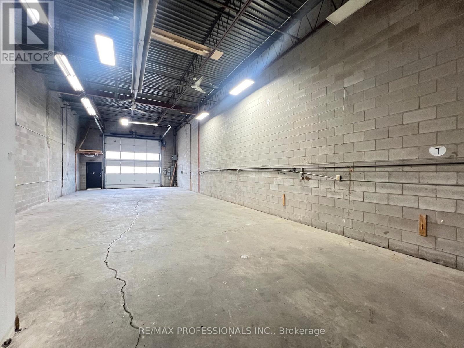 33 - 1310 Midway Boulevard, Mississauga, Ontario  L5T 2K5 - Photo 10 - W12899780