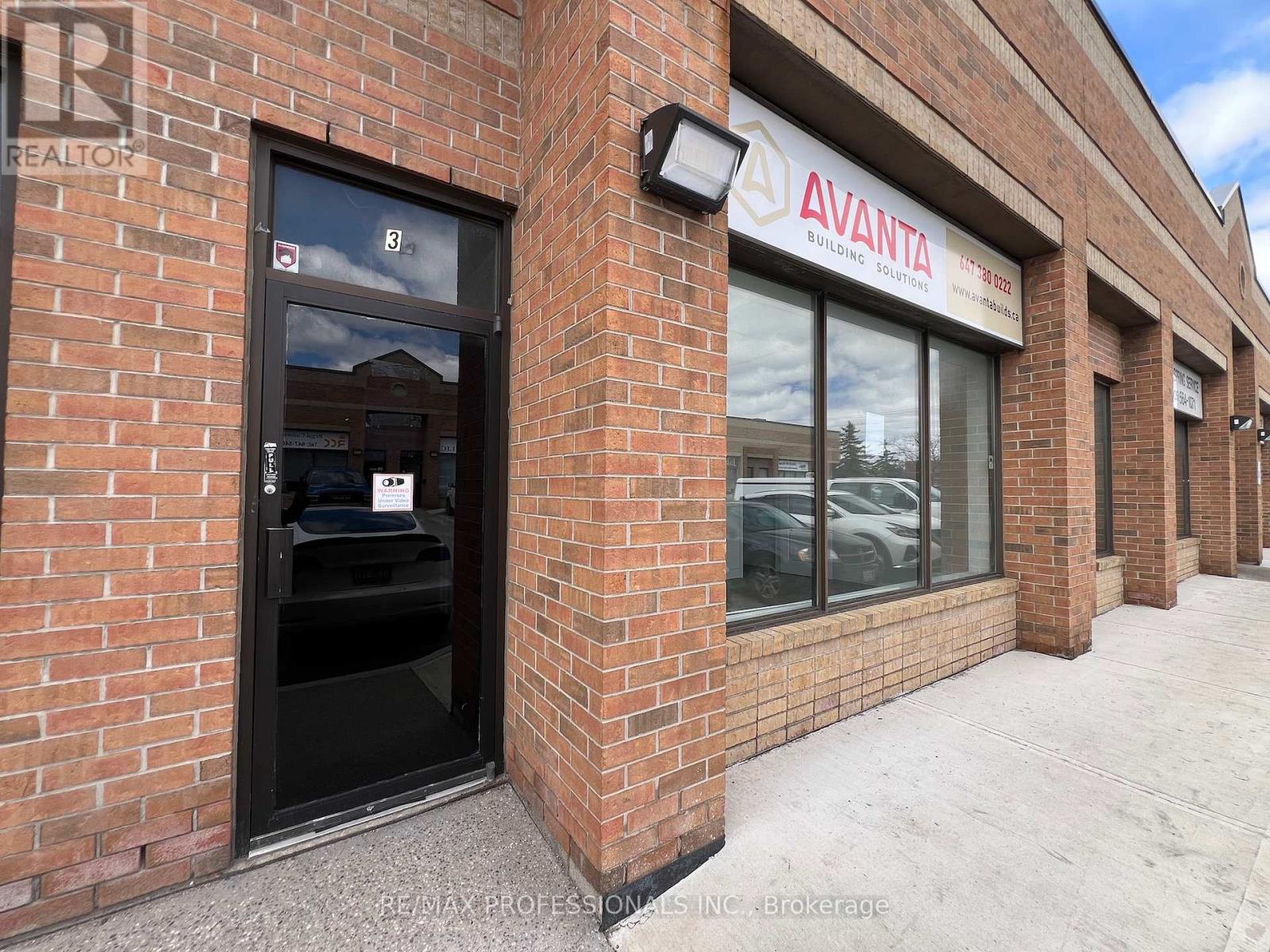 33 - 1310 Midway Boulevard, Mississauga, Ontario  L5T 2K5 - Photo 2 - W12899780