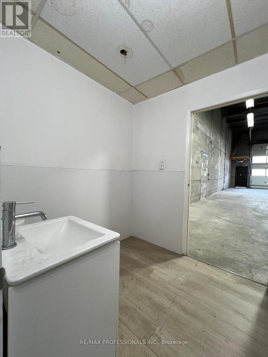 33 - 1310 Midway Boulevard, Mississauga, Ontario  L5T 2K5 - Photo 17 - W12899780