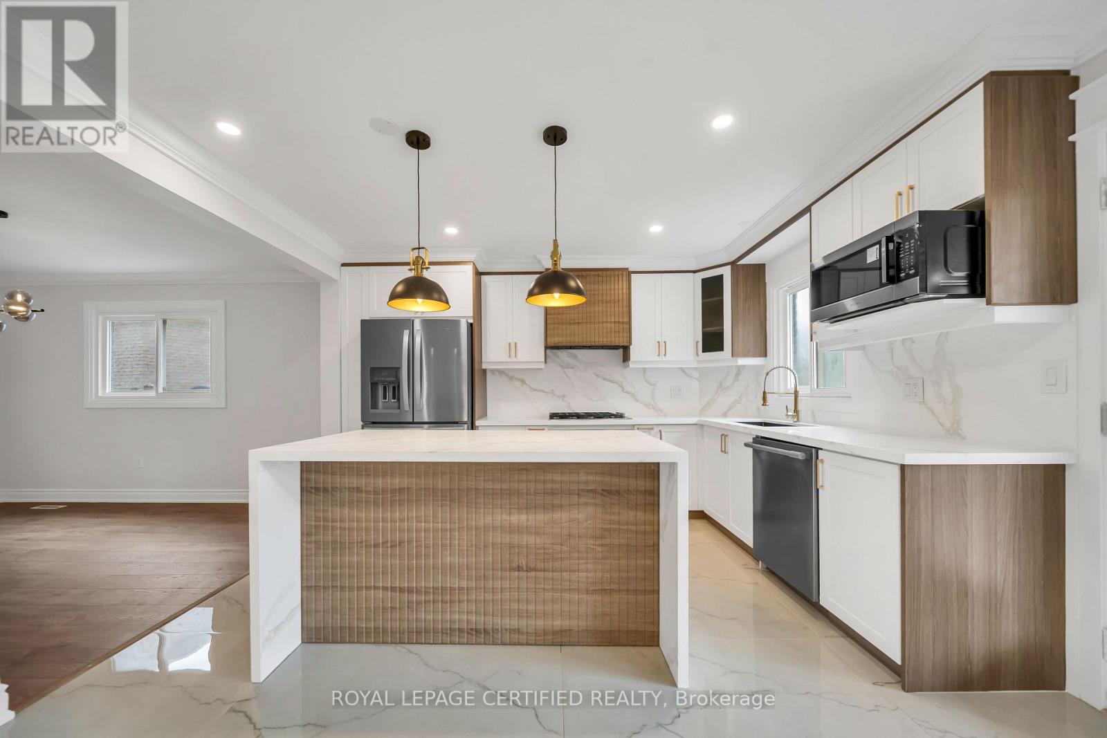 6062 Prairie Circle, Mississauga, Ontario  L5N 5C5 - Photo 13 - W13016756