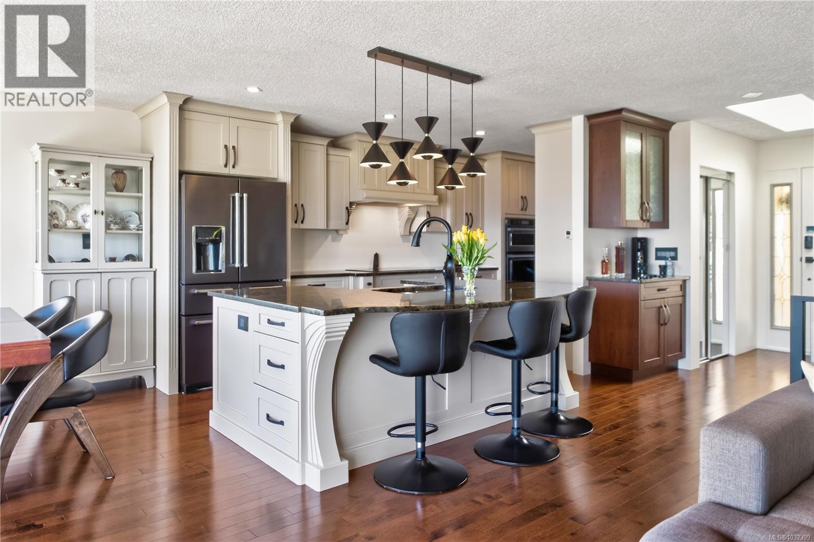 1214 College Dr, Nanaimo, British Columbia  V9R 6A4 - Photo 17 - 1032399