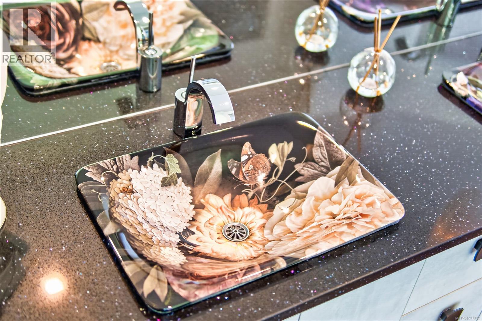 1214 College Dr, Nanaimo, British Columbia  V9R 6A4 - Photo 41 - 1032399