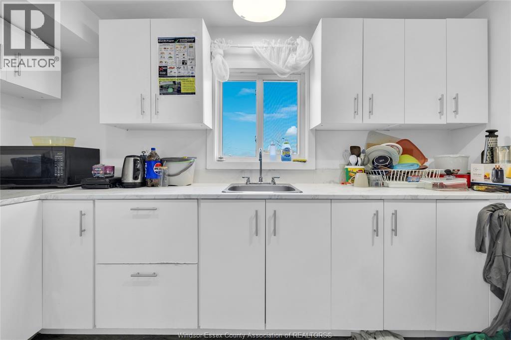 539 Campbell Avenue, Windsor, Ontario  N9B 2H5 - Photo 4 - 26008620