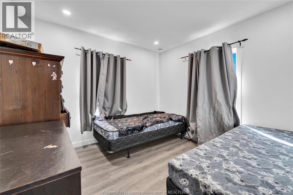 539 Campbell Avenue, Windsor, Ontario  N9B 2H5 - Photo 15 - 26008620