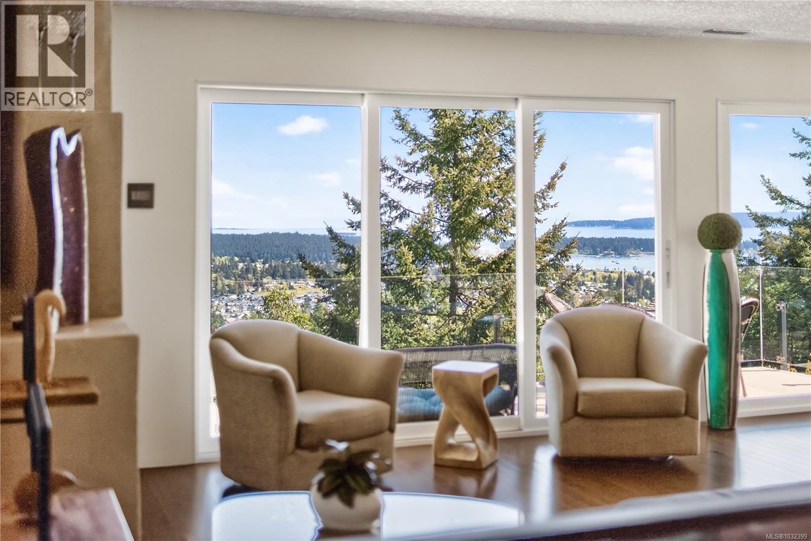 1214 College Dr, Nanaimo, British Columbia  V9R 6A4 - Photo 11 - 1032399