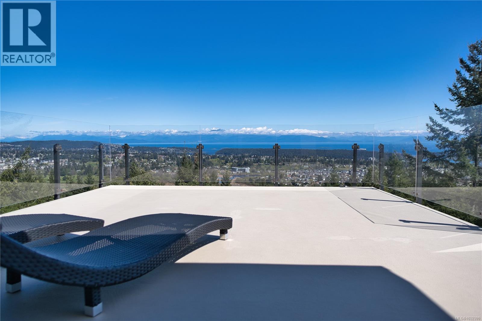 1214 College Dr, Nanaimo, British Columbia  V9R 6A4 - Photo 67 - 1032399