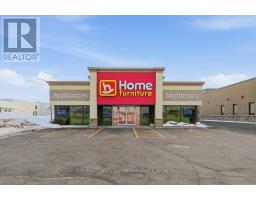 447 CENTRE STREET N, Greater Napanee, Ontario