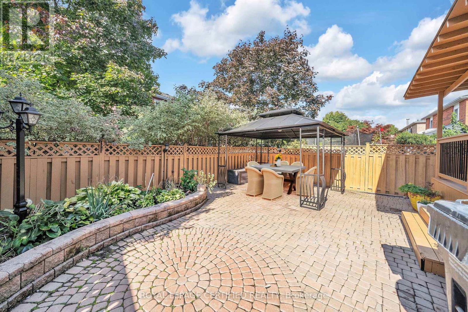 6062 Prairie Circle, Mississauga, Ontario  L5N 5C5 - Photo 49 - W13016756