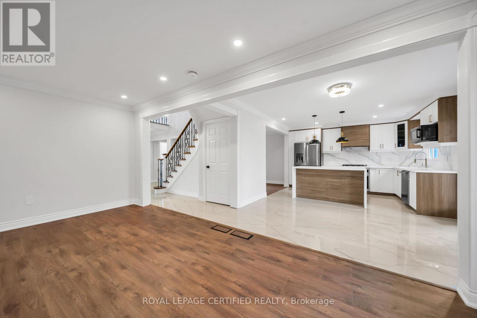 6062 Prairie Circle, Mississauga, Ontario  L5N 5C5 - Photo 14 - W13016756