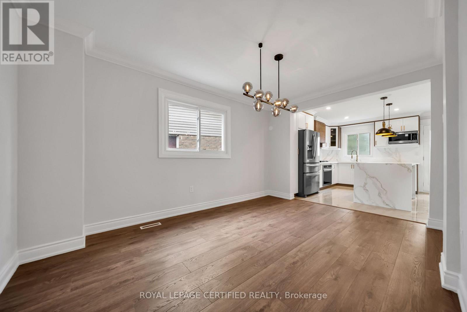 6062 Prairie Circle, Mississauga, Ontario  L5N 5C5 - Photo 7 - W13016756