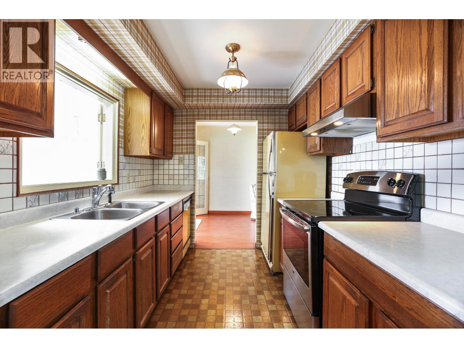 5336 Knight Street, Vancouver, British Columbia  V6P 2T9 - Photo 9 - R3108894