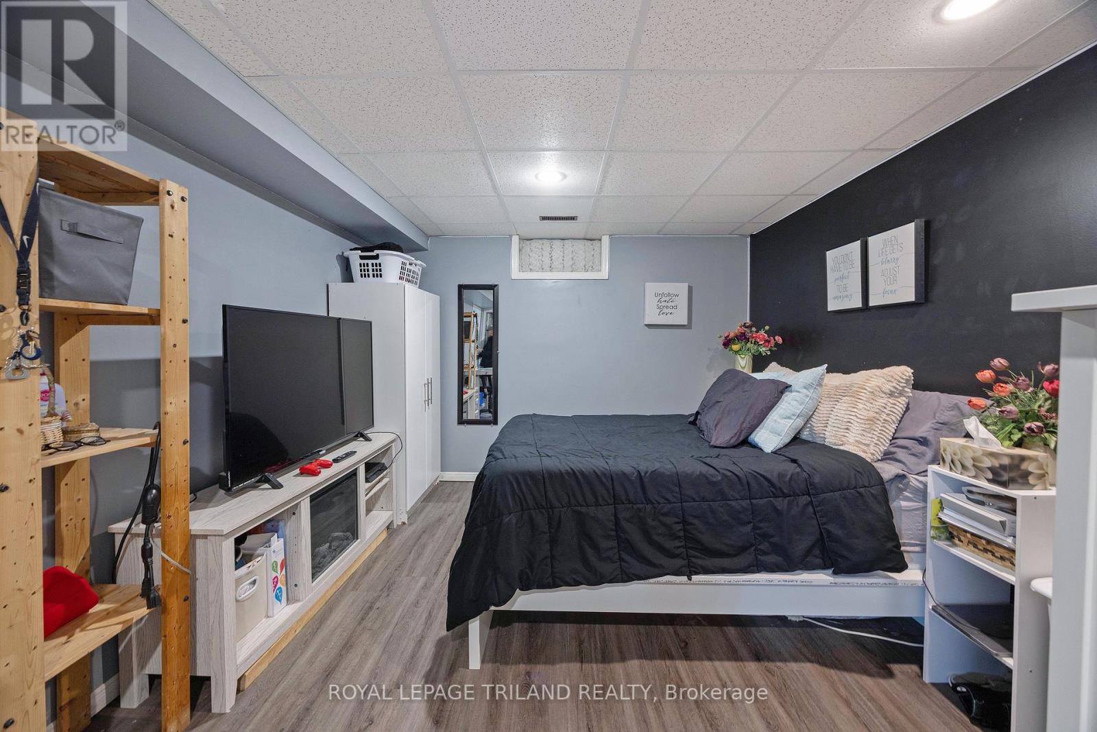 Photo 23 of 32 for 94 Queen Street