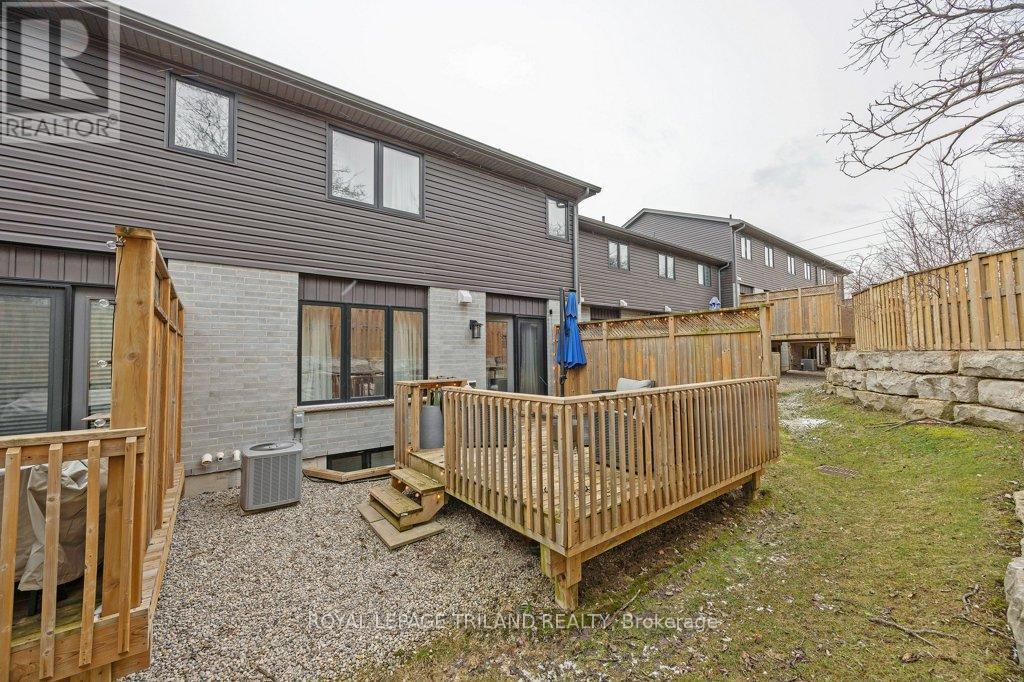 17 - 1110 Meadowlark Ridge, London South, Ontario  N6M 0H4 - Photo 42 - X13025340