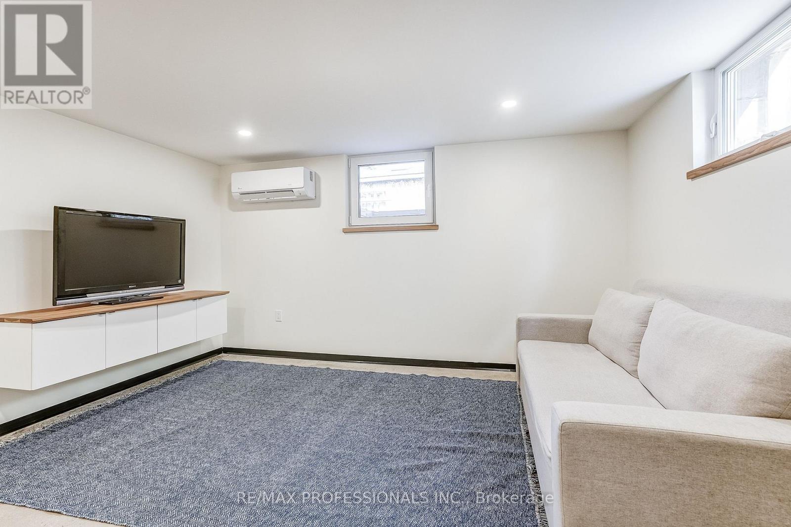 Bsmt - 9 Cashman Crescent, Toronto, Ontario  M6N 4M6 - Photo 16 - W13024642