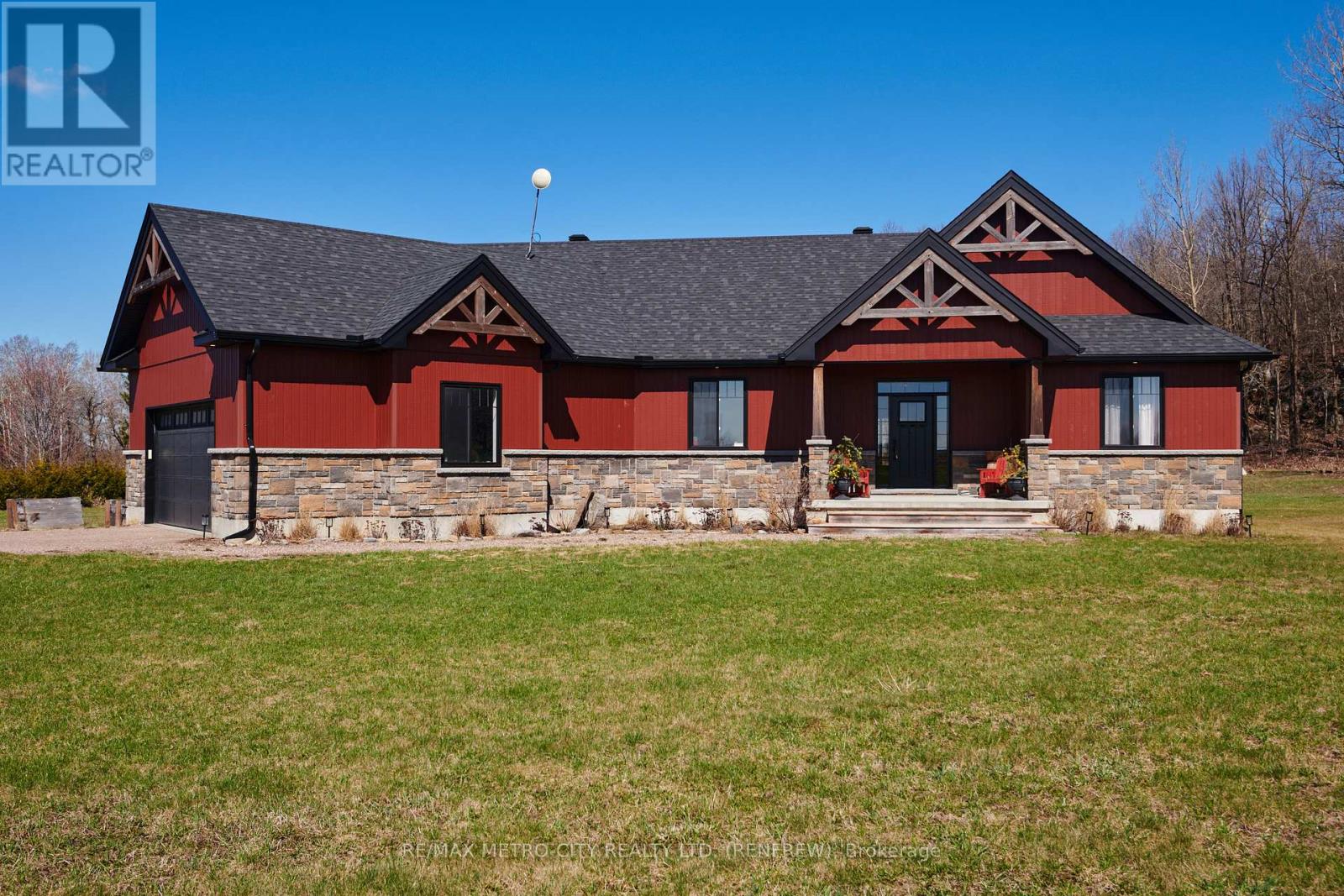 982 BRUCE STREET, Horton, Ontario