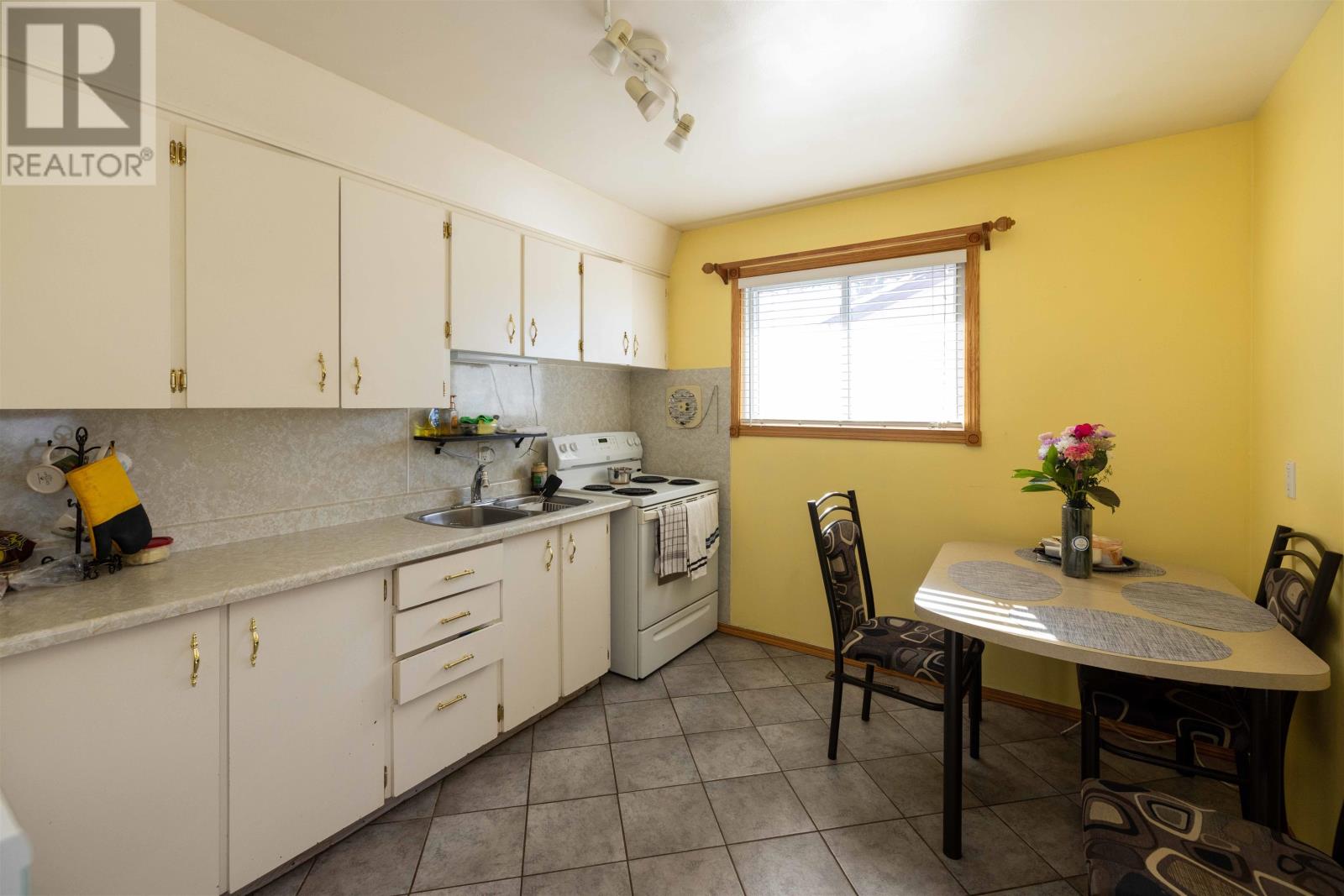 330 Edward St N, Thunder Bay, Ontario  P7C 4P2 - Photo 11 - TB2600689