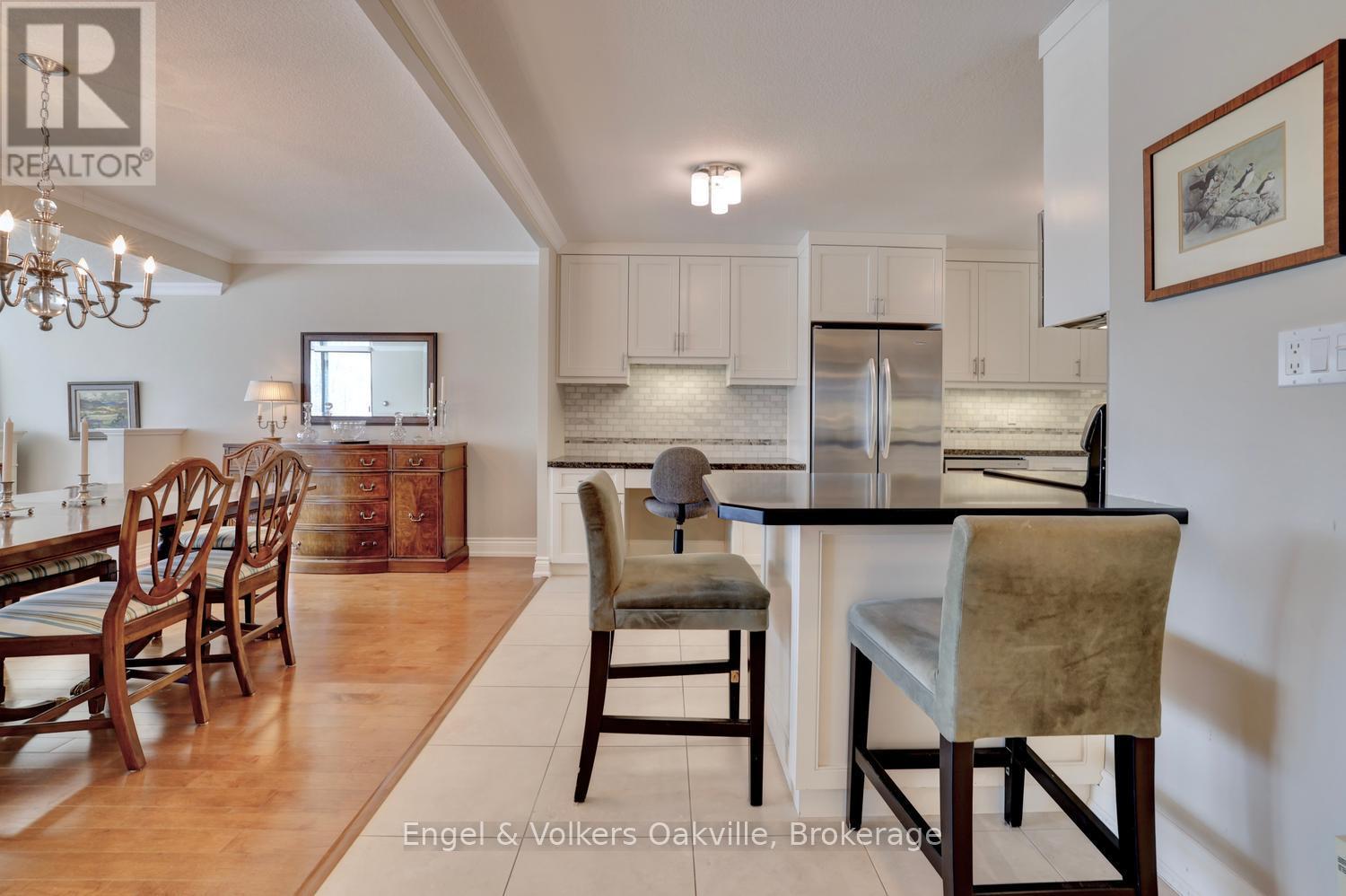 205 - 2180 Marine Drive, Oakville, Ontario  L6L 5V2 - Photo 10 - W13025356