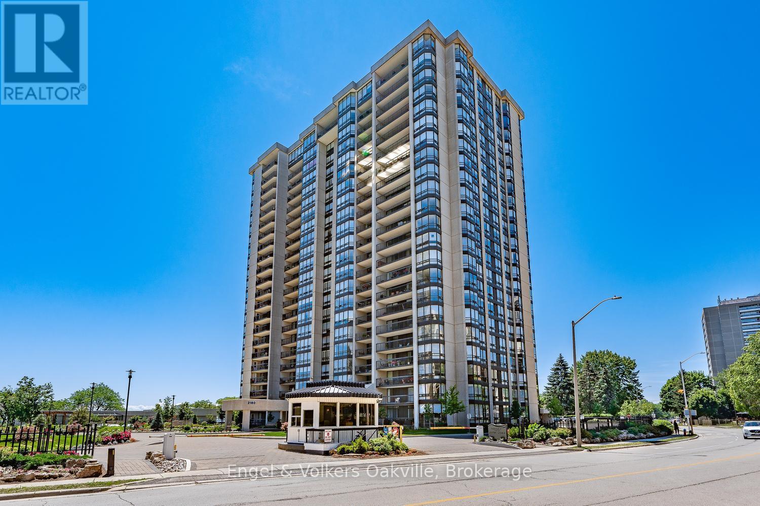 205 - 2180 Marine Drive, Oakville, Ontario  L6L 5V2 - Photo 2 - W13025356