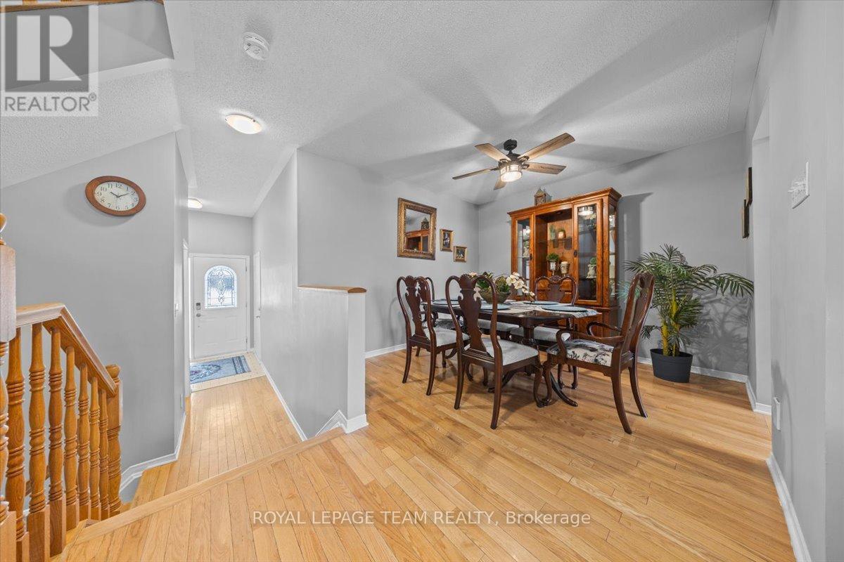 8 Crownridge Drive, Ottawa, Ontario  K2M 2M8 - Photo 6 - X13025178