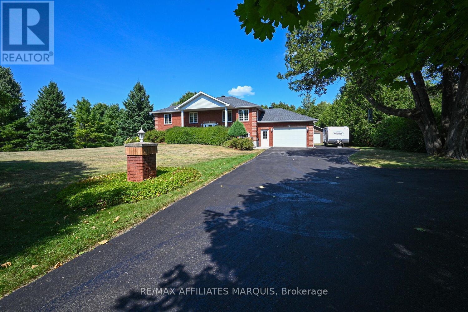 156 BAY ROAD, Rideau Lakes, Ontario